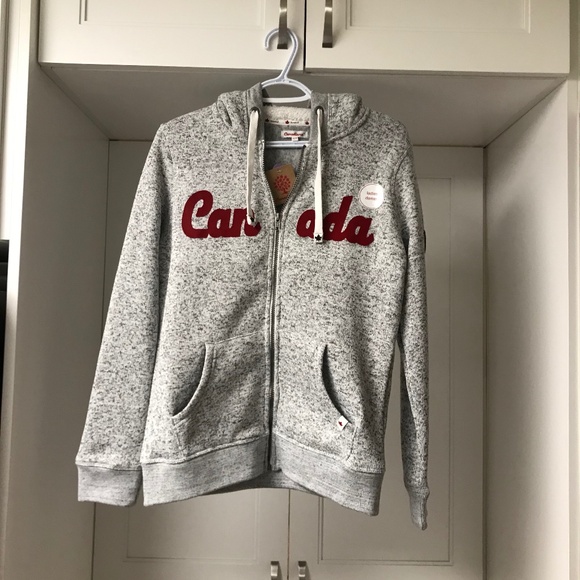 Canadiana Grey Canada Hoodie Women’s S Small NWT - Picture 1 of 9